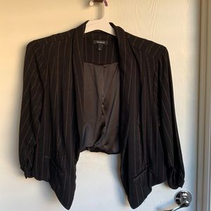 Cropped jacket black with gold stripes 3/4 inch sleeves